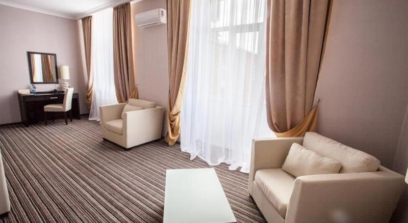 Hotel Reikartz Sumy Zimmer foto